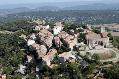 Le village perché de Giono Le village perché de Giono